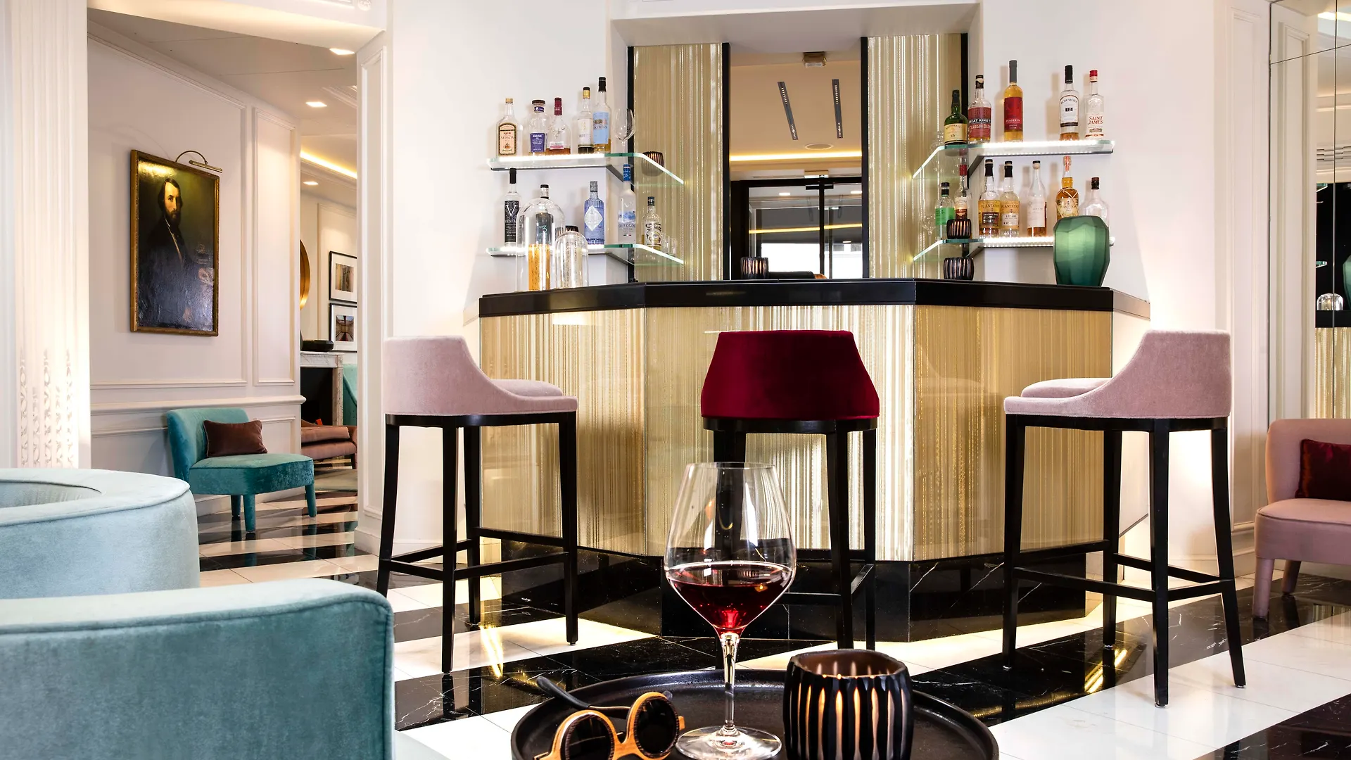 פריז Hotel Bourgogne & Montana
