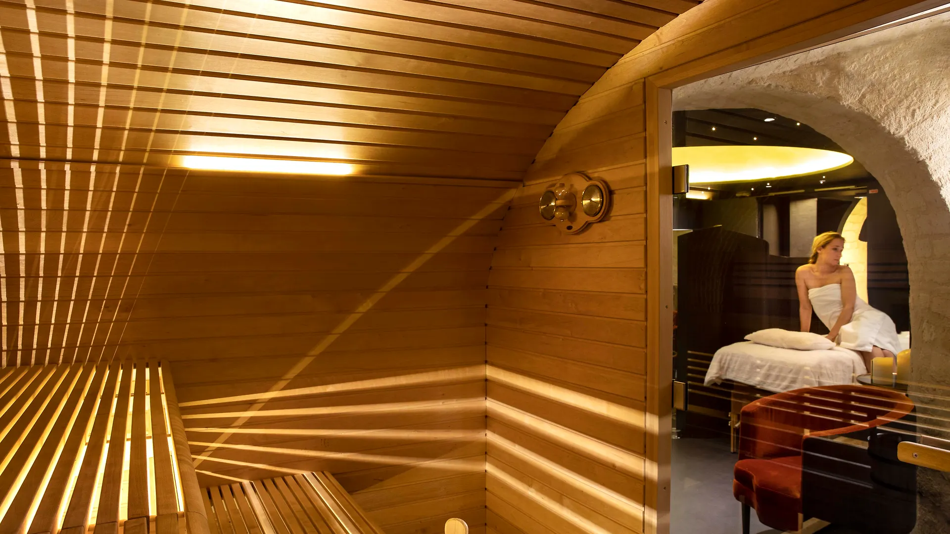 פריז Hotel Bourgogne & Montana 4*,  צרפת